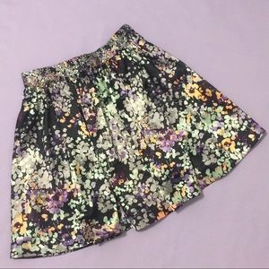 H&M Satin Floral Skirt w/ ✨POCKETS✨